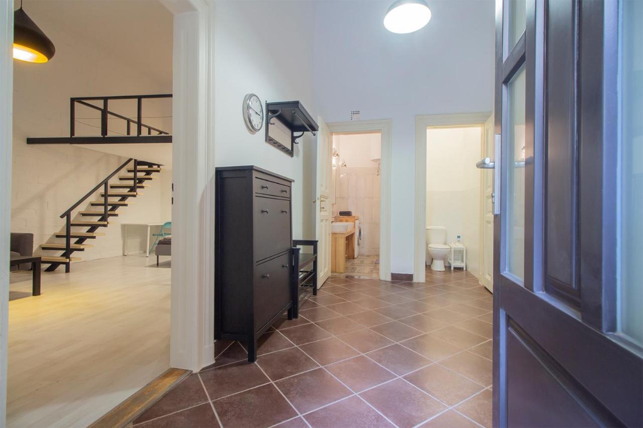Industrial Double Loft Apartment Budapest Esterno foto