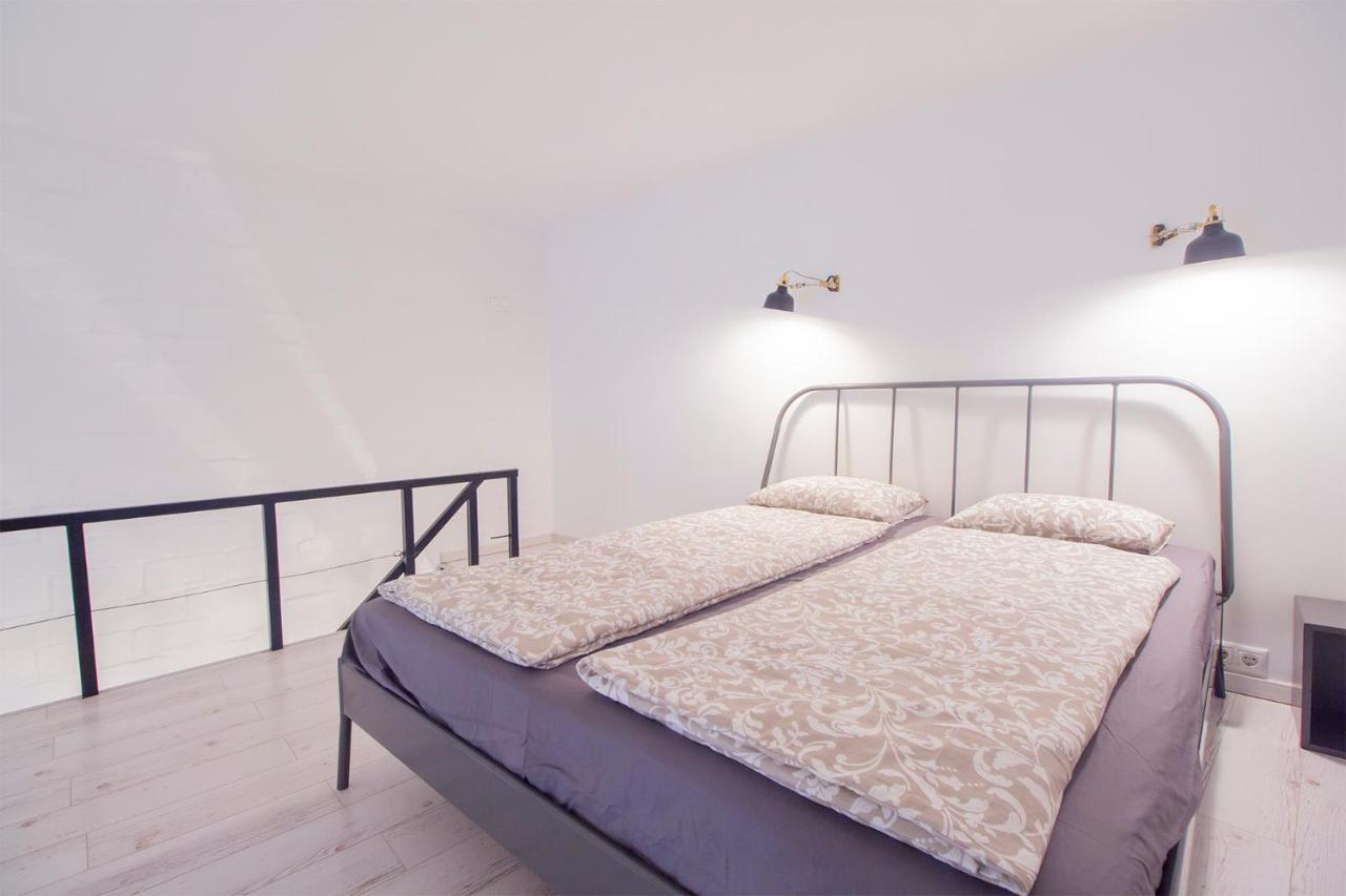 Industrial Double Loft Apartment Budapest Esterno foto