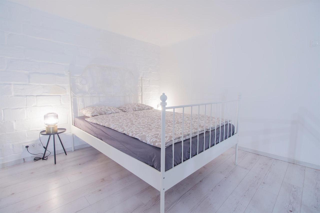 Industrial Double Loft Apartment Budapest Esterno foto